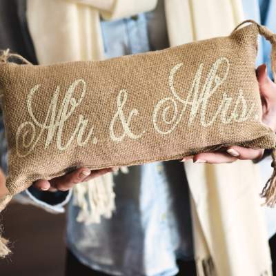 Mr. & Mrs. Pillow