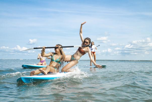 Girls on SUP