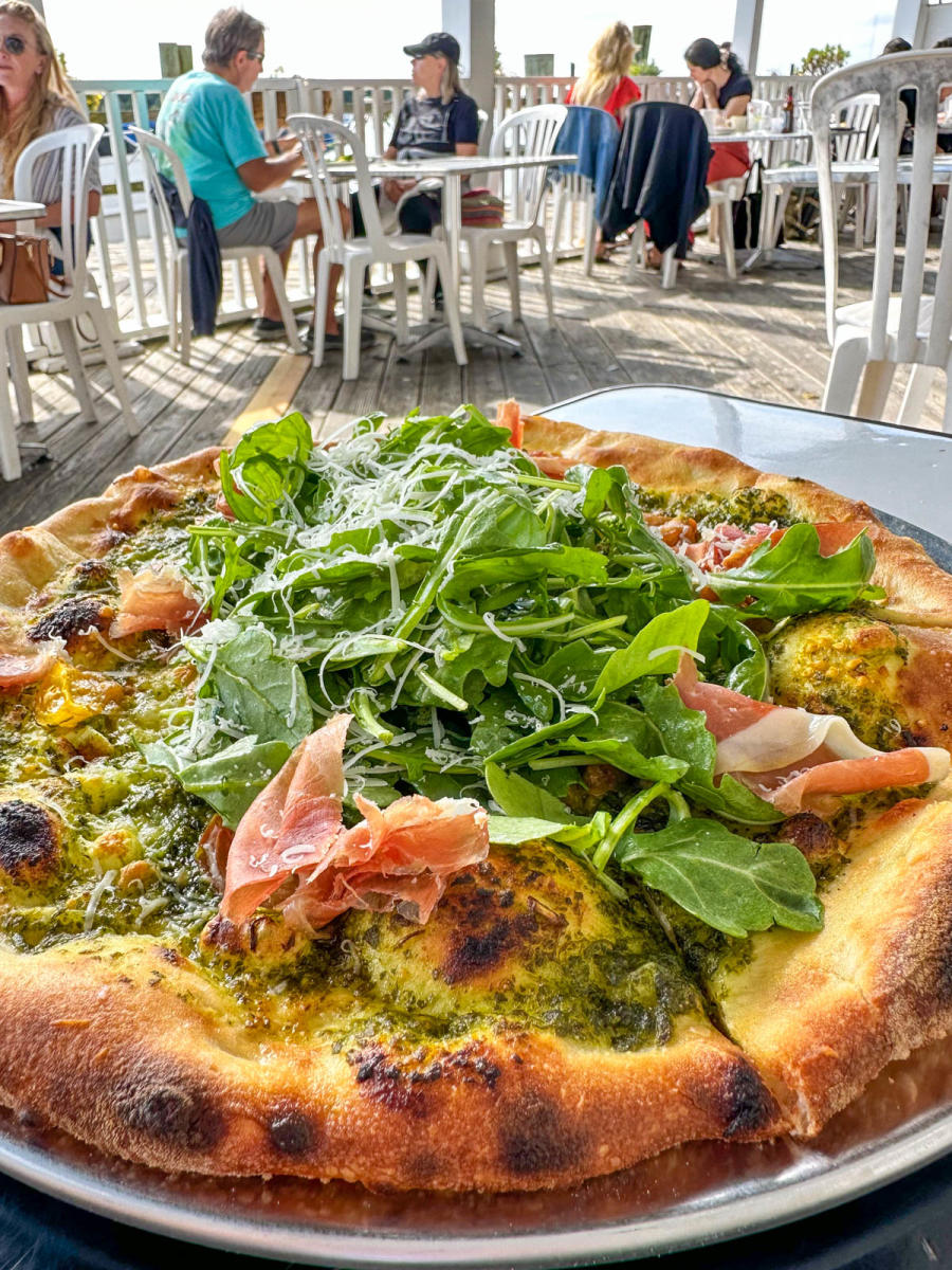 Liz Mays Pizza