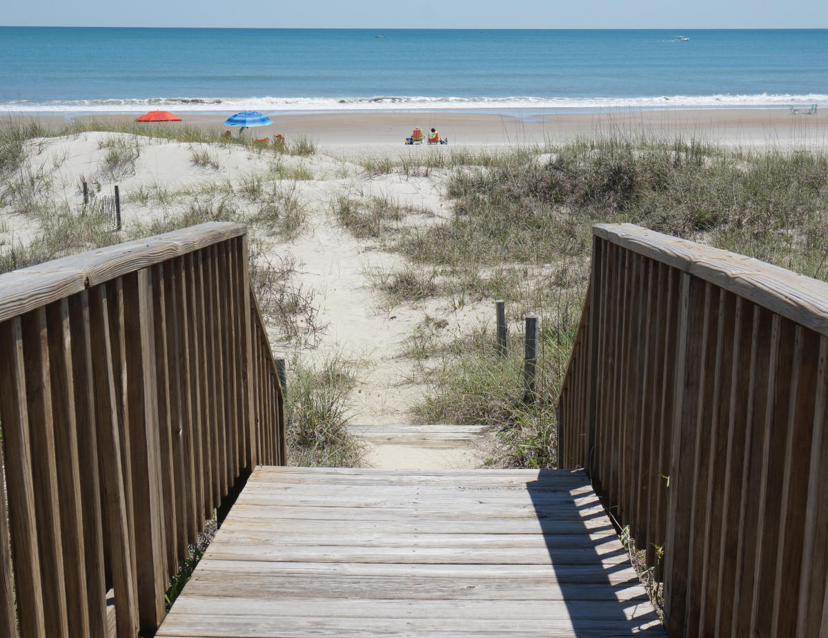 Spinnaker's Private Beach Access