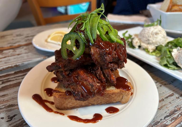 Alligator Ribs