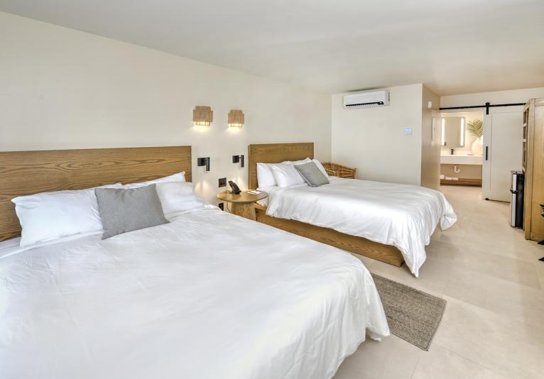 Double Queen Room