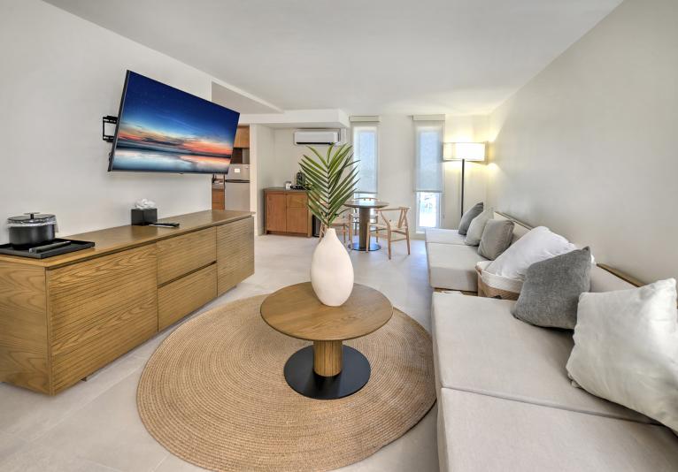Family King Suite