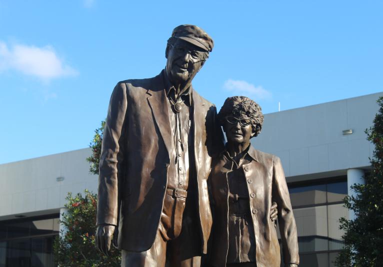 Bill & Anne Statue