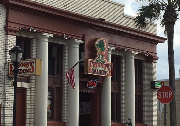Froggy's Saloon