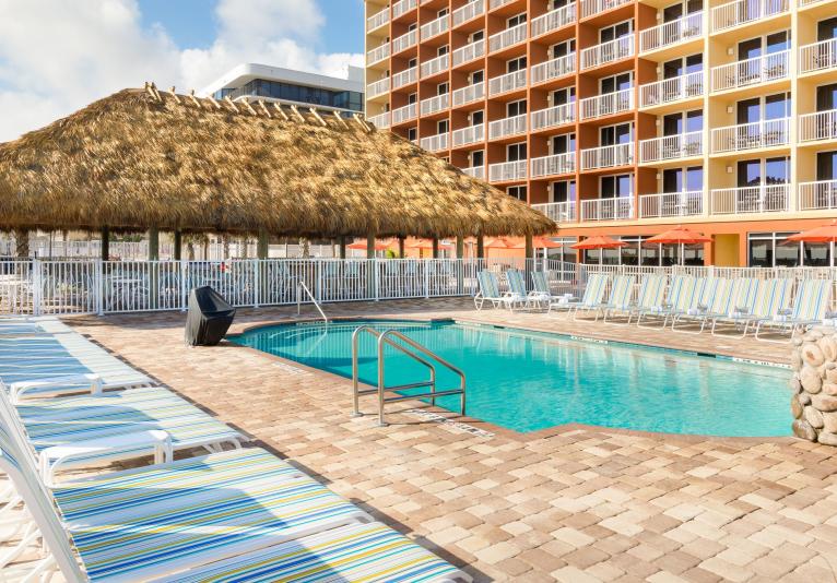 Hampton Inn DB Beachfront 1