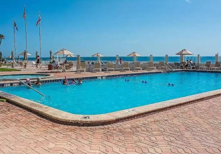 pool