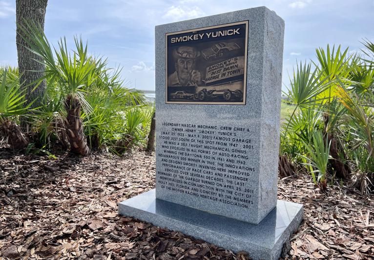 Smokey Yunick Marker