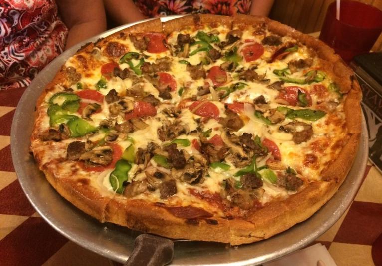 Stavro's Pizza House 4