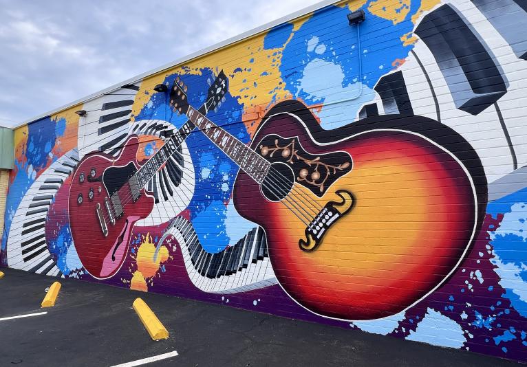 Mural - Total Entertainment