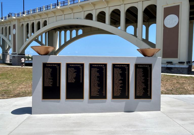 Veterans Memorial Plaza
