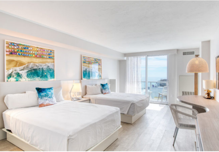 Standard queen room
