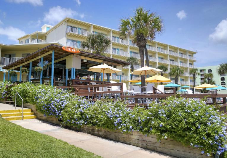 Mango Sun Restaurant & Tiki Bar