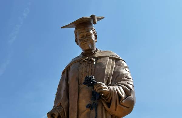 Statue of Mary Mcleod Bethune
