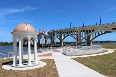 Veterans Memorial Plaza Daytona Beach