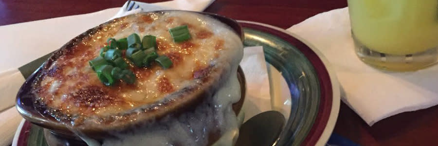 Entrée at Houligan's Irish Sports Pub in Daytona Beach