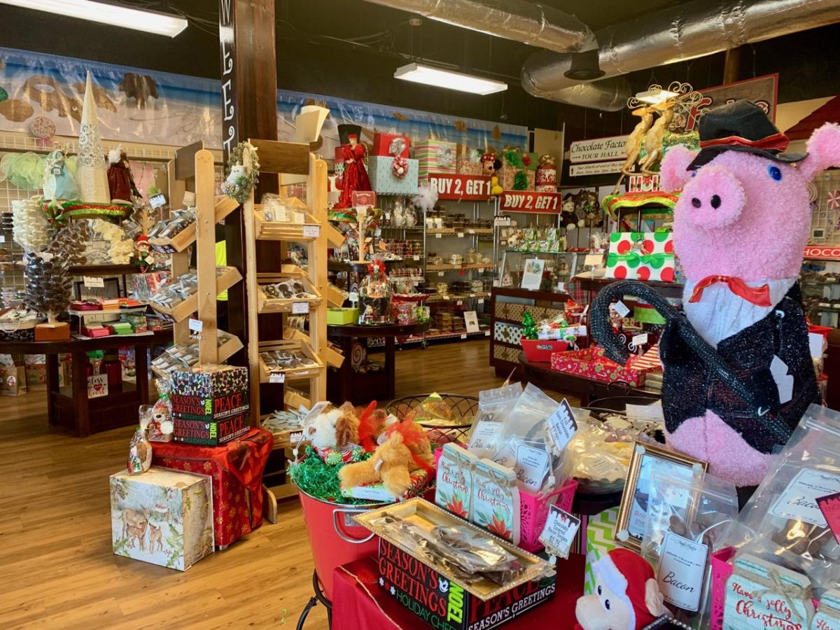 A free chocolate factory tour of Angell & Phelps Chocolate Factory is a must-do when in Daytona Beach