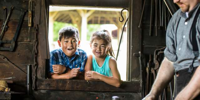 Catch Des Moines - Living History Farms