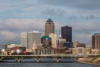 Catch Des Moines - Downtown Des Moines Skyline
