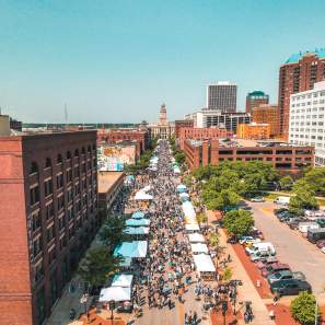 Downtown Des Moines Farmers Market