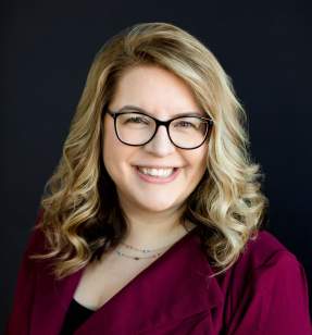 Heather Ashton Headshot - 2023