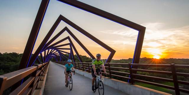 Catch Des Moines - High Trestle Trail Bridge
