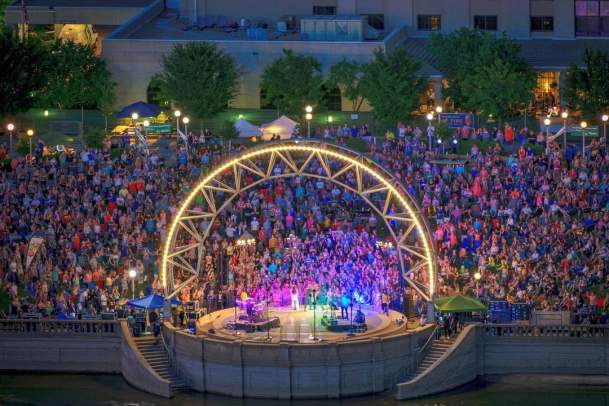 Catch Des Moines - Simon Estes Amphitheater by @justintimewithjustin