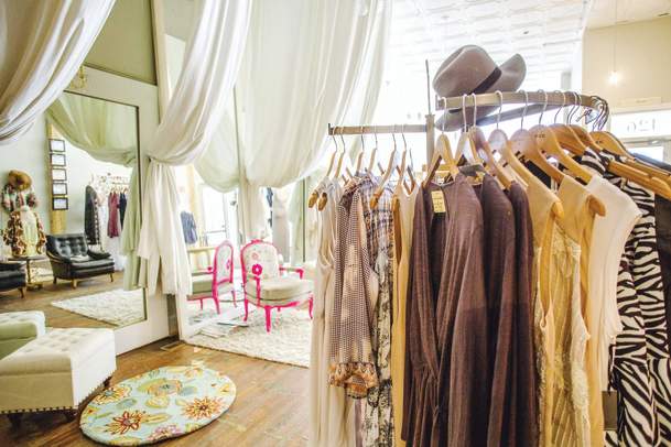 Catch Des Moines - Shopping