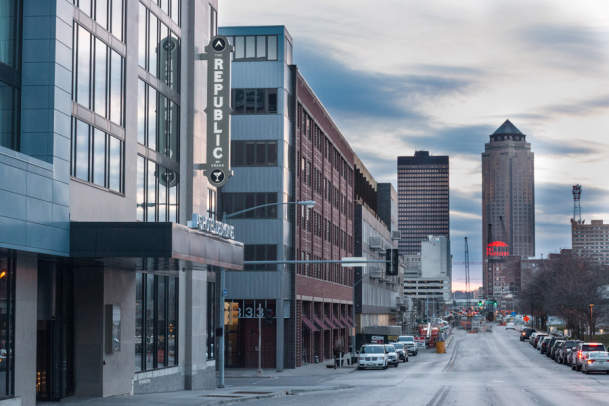 Street of Downtown Des Moines and The Republic on Grand AC Hotel Marriott