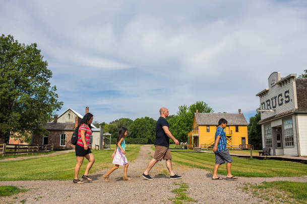 Living History Farms - Family