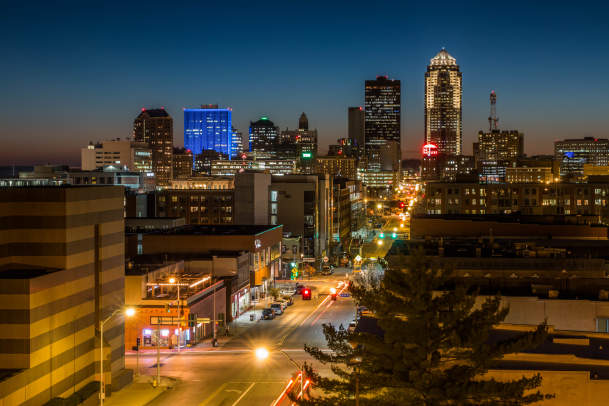 Catch Des Moines - Downtown Des Moines Skyline
