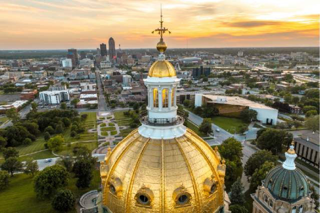 Iowa State Capitol overview