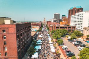 Downtown Des Moines Farmers Market