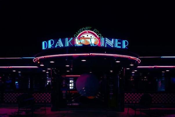 Recreate Iconic Holiday Food Scenes at these Greater Des Moines Restaurants