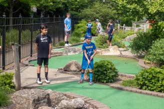 Stars & Pars Putt Putt Tournament