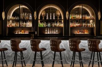 Happy Hour at the Polo Lounge