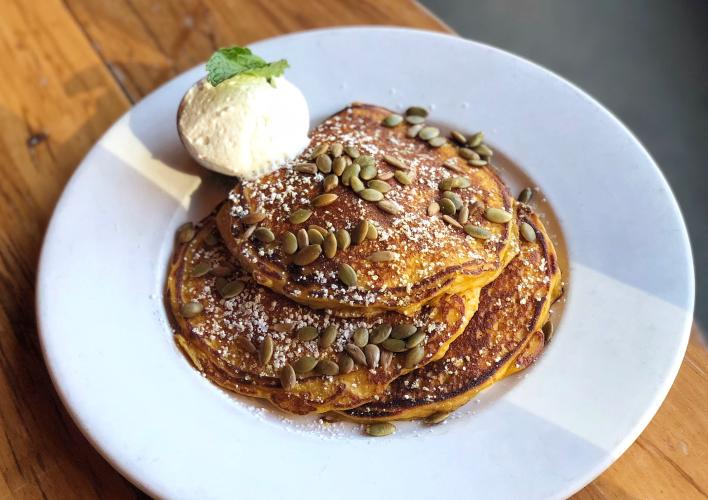 Light & Fluffy Pumpkin Pancakes
