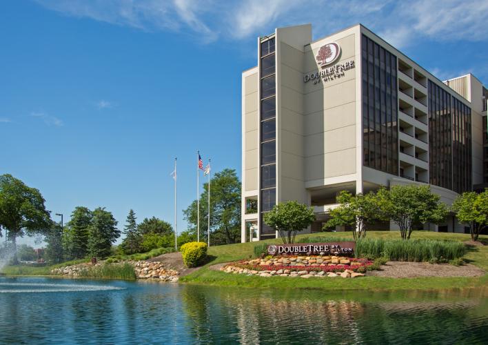 DoubleTree Oak Brook2 - 2017.jpg