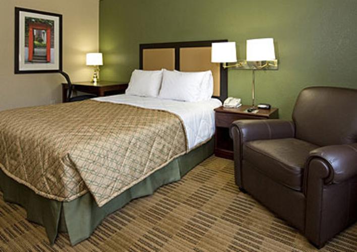 ExStay-Lom-OB-PRIMARY-FOR-WEB.jpg