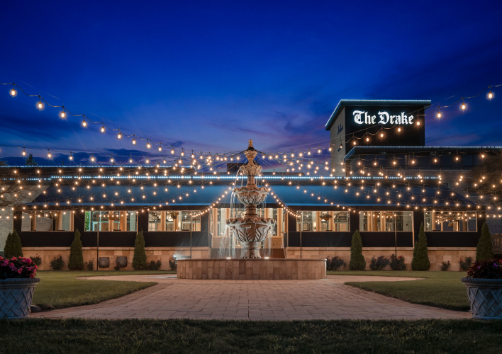 Evening by the Fountain at the Drake