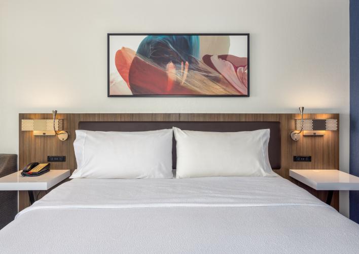 King Bed Room