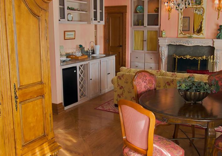 Lynfred_Inn_Hero.jpg