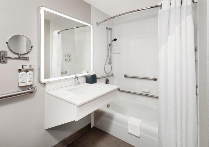 ADA Tub