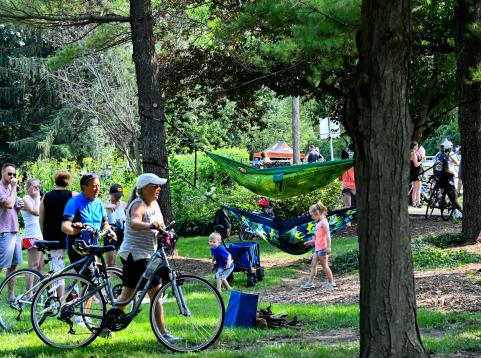Winfield Criterium Hangout