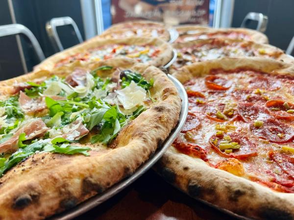 Pizzas at Billy Bricks
