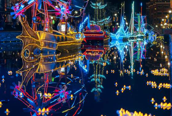 Candlelights on the Creek