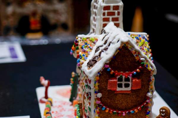 Scents and Sweets Competition and Auction