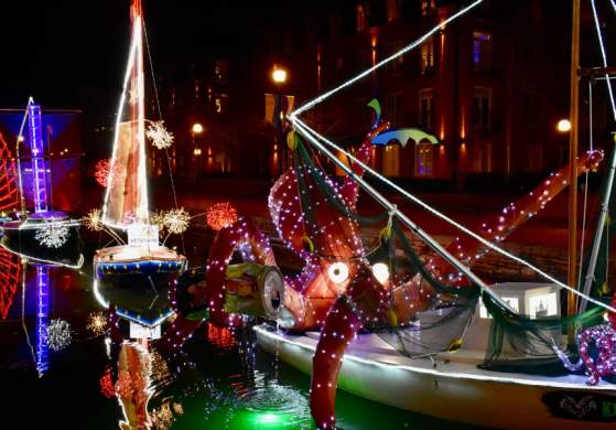 Holiday Boats Social