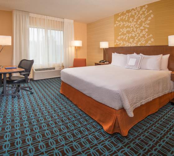 King room at Fairfield Inn and Suites