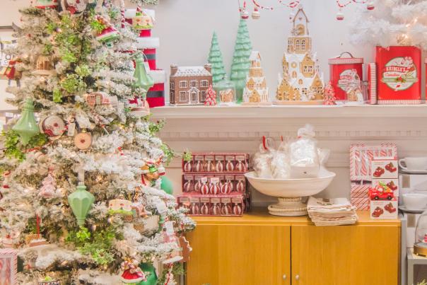 Decorated Christmas Tree at Ecclectibles